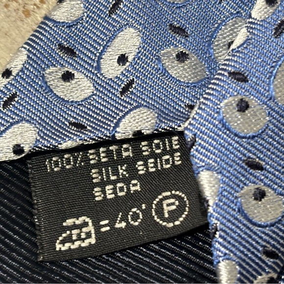 Ermenegildo Zegna “All Eyes” 100% Silk Italian Tie - Picture 3 of 4